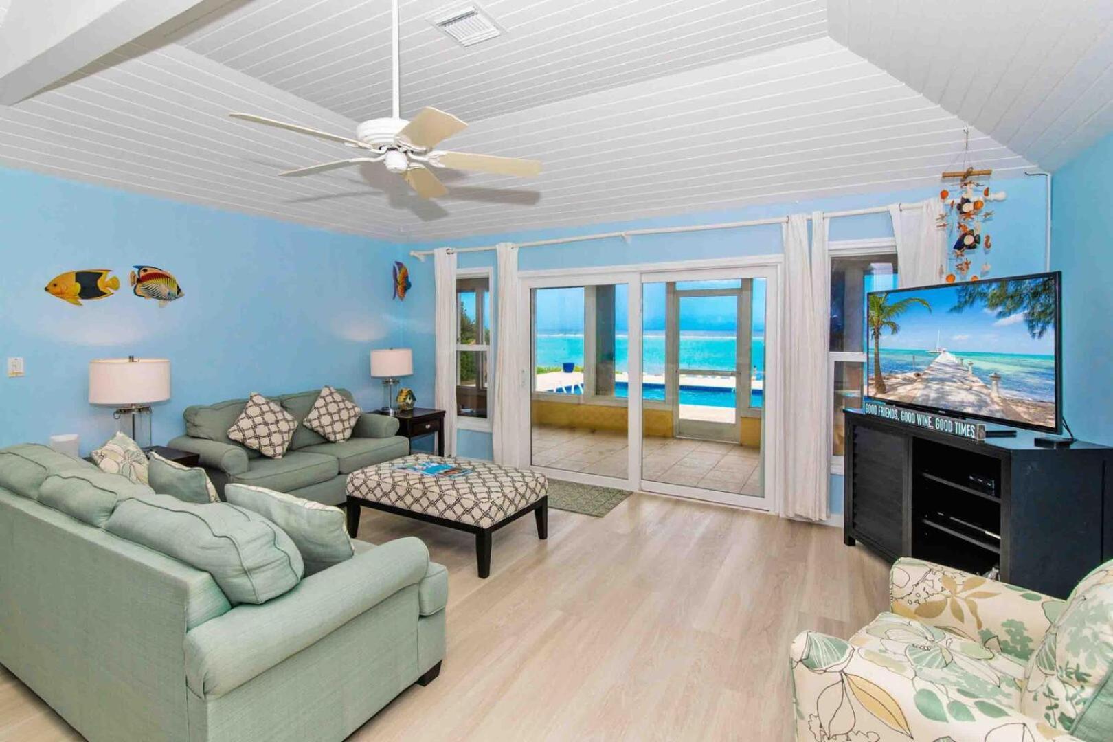 Thatch Hill - Renovated Beach House With Pool, Short Walk To The Rum Point Club Driftwood Village Bagian luar foto